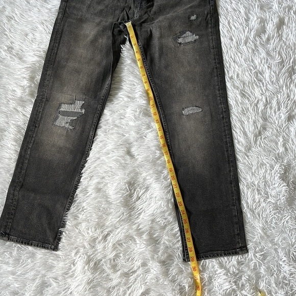 Old Navy Men’s Slim Built-In tough/Flex Ripped Jeans for Men size 32 X 30 - Picture 11 of 14